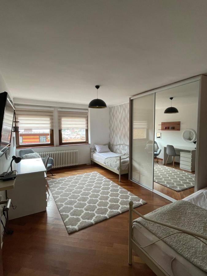 Deluxe Apartment Lejla - Free Garage Parking SJJ Exterior foto